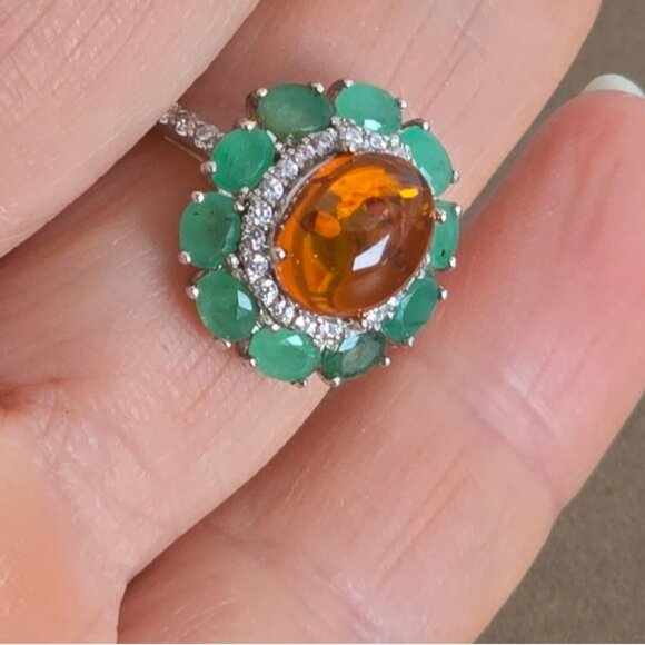 925 Sterling Silver Ring with Natural Amber & Emerald Gemstones - Picture 8 of 15
